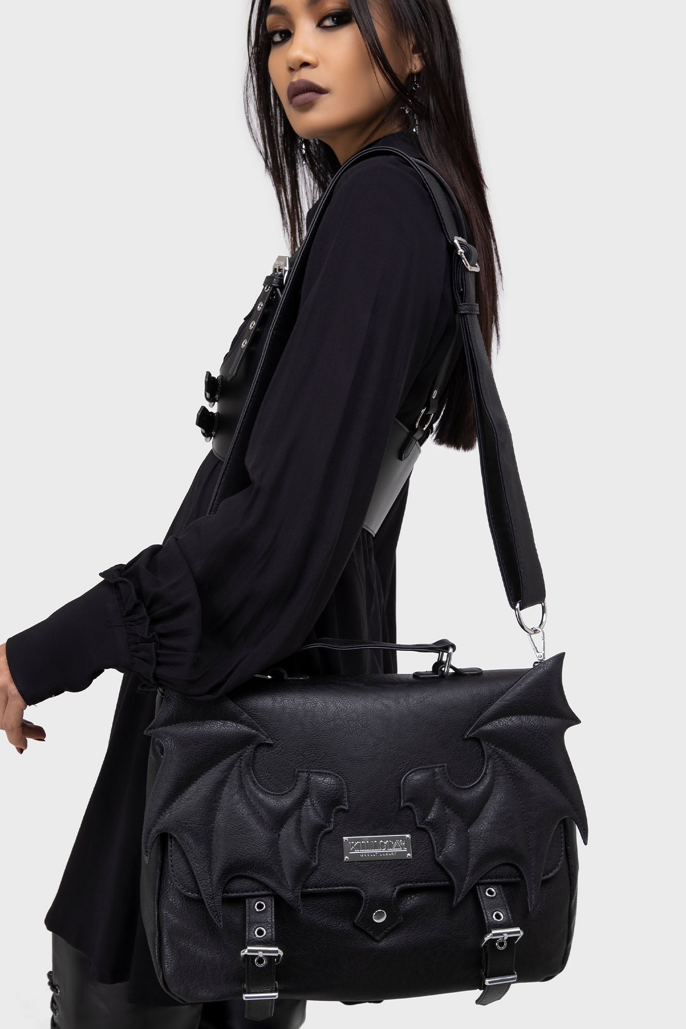 Le Fey Messenger Bag