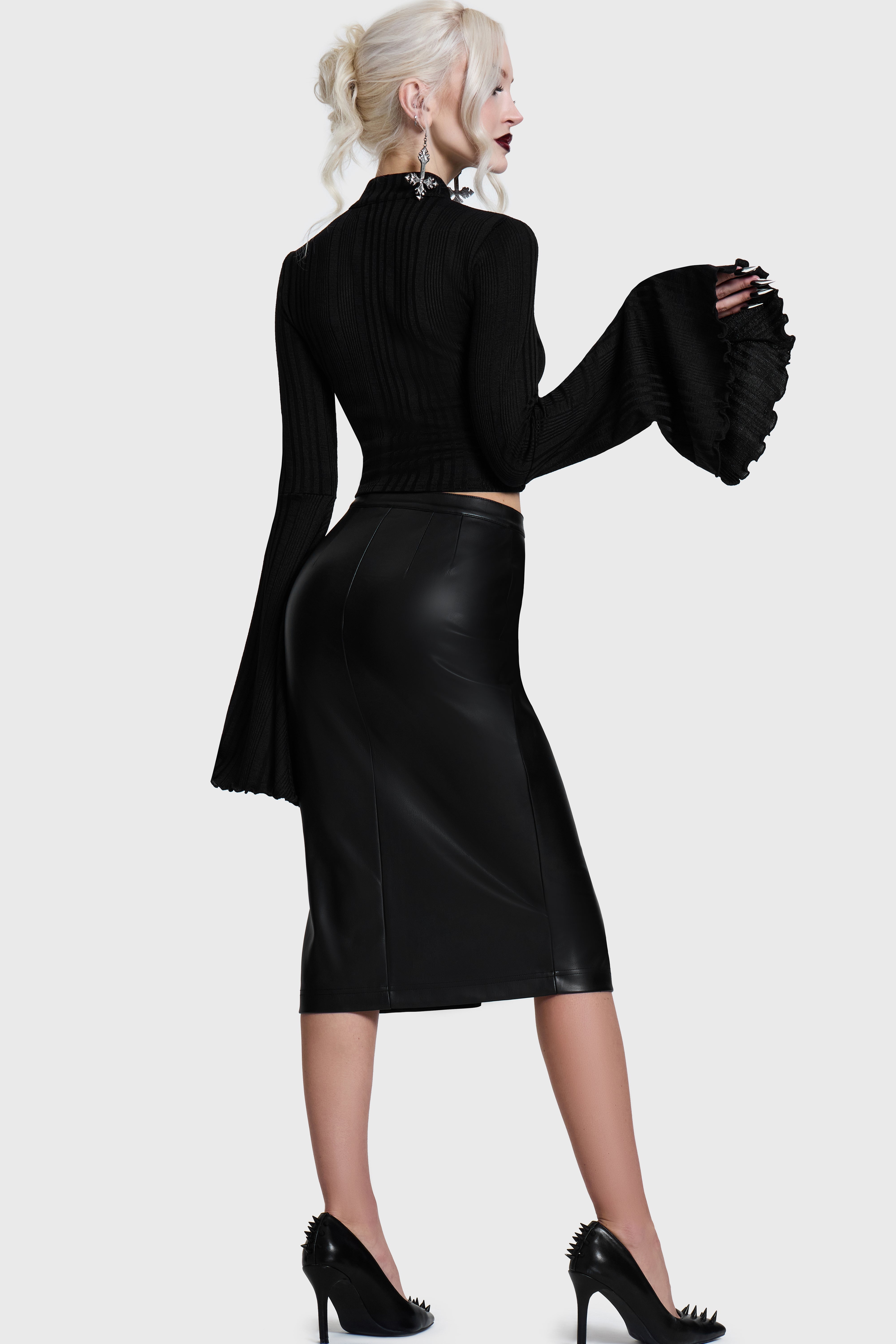 Noir Cut Out Top
