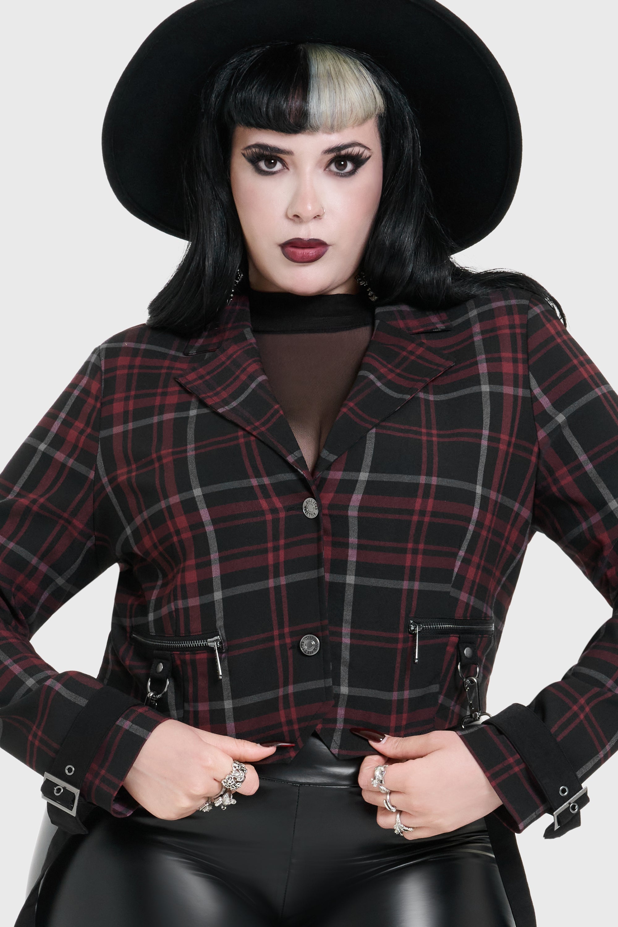 Renaith Crop Jacket